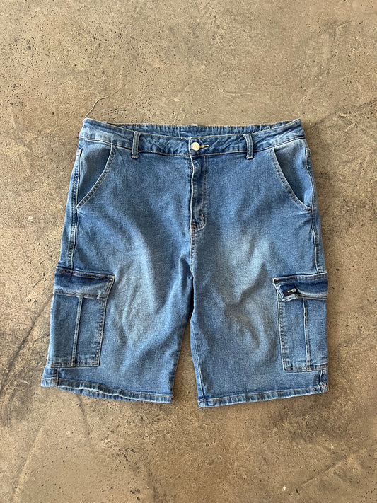 (34x10.5) 00s Baggy Cargo Jorts