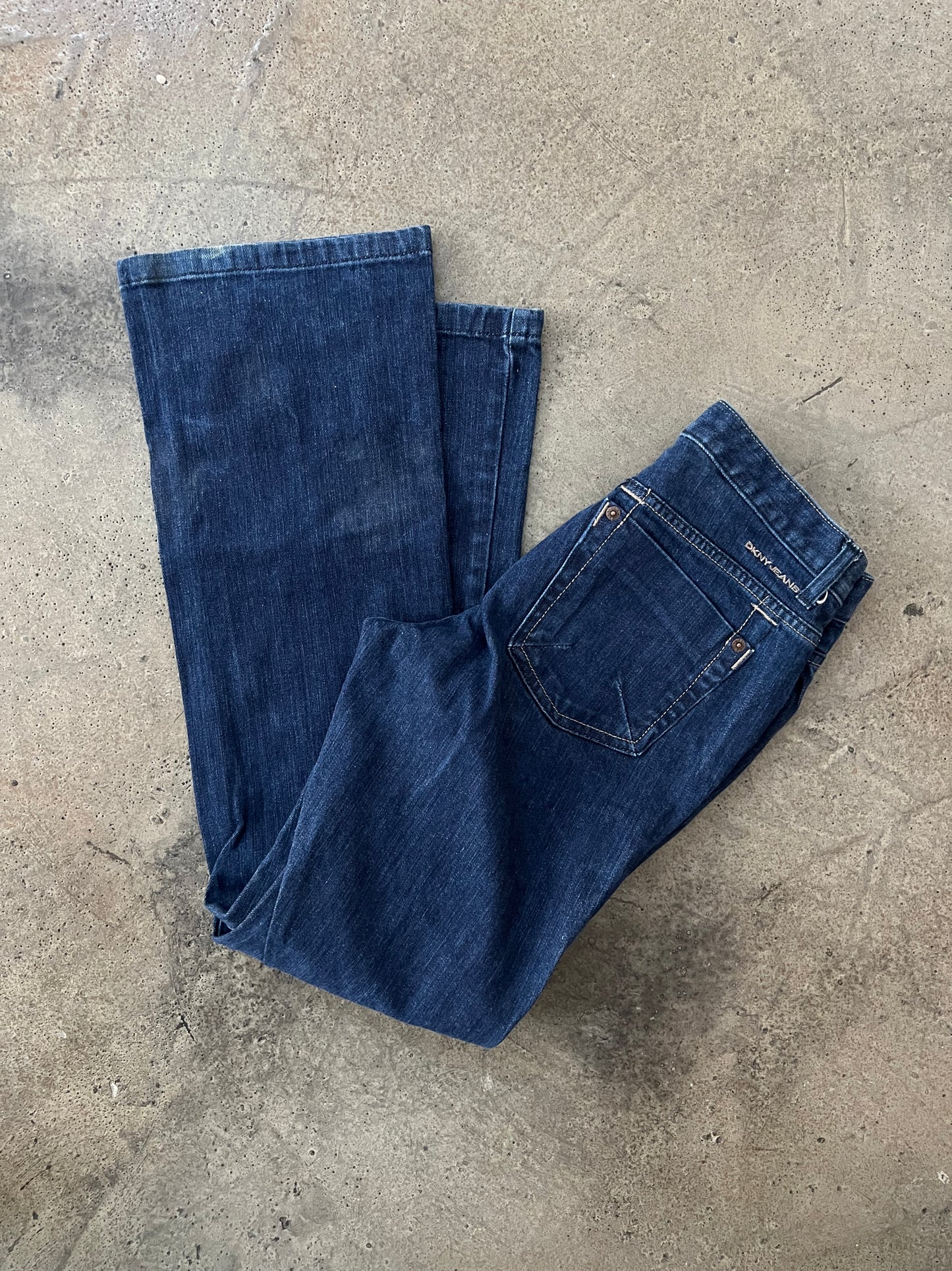 (26x30) Y2K DKNY Jeans