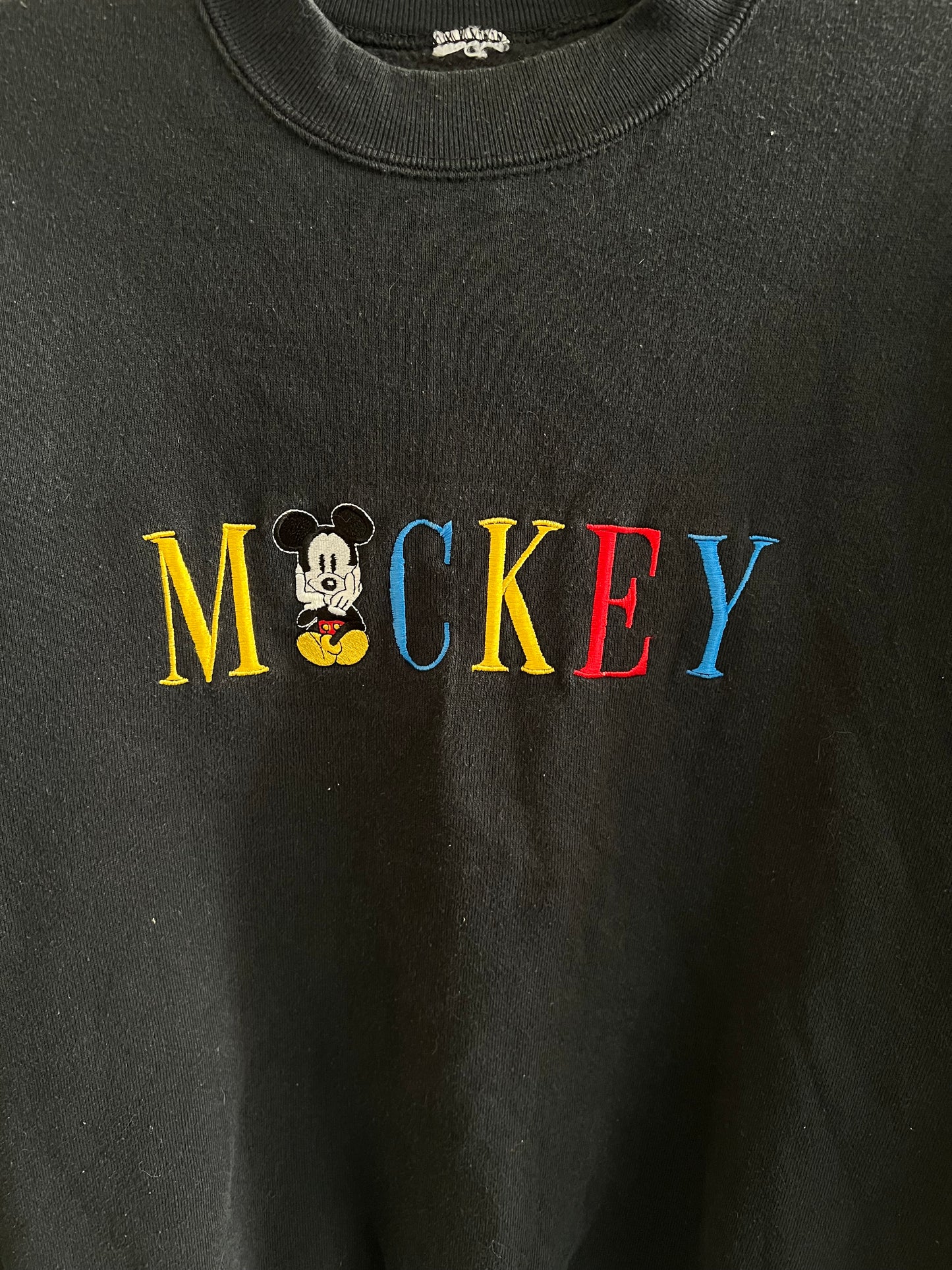 (M) Mickey Sweatshirt