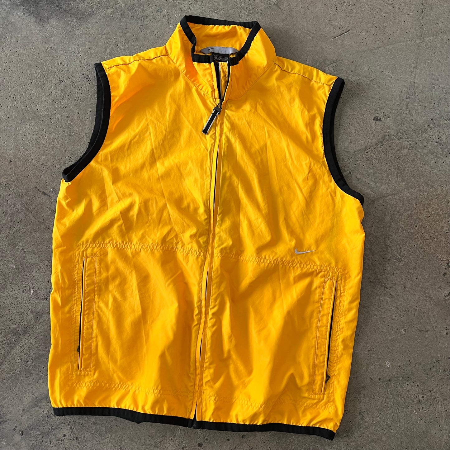 (M) Nike Track Vest