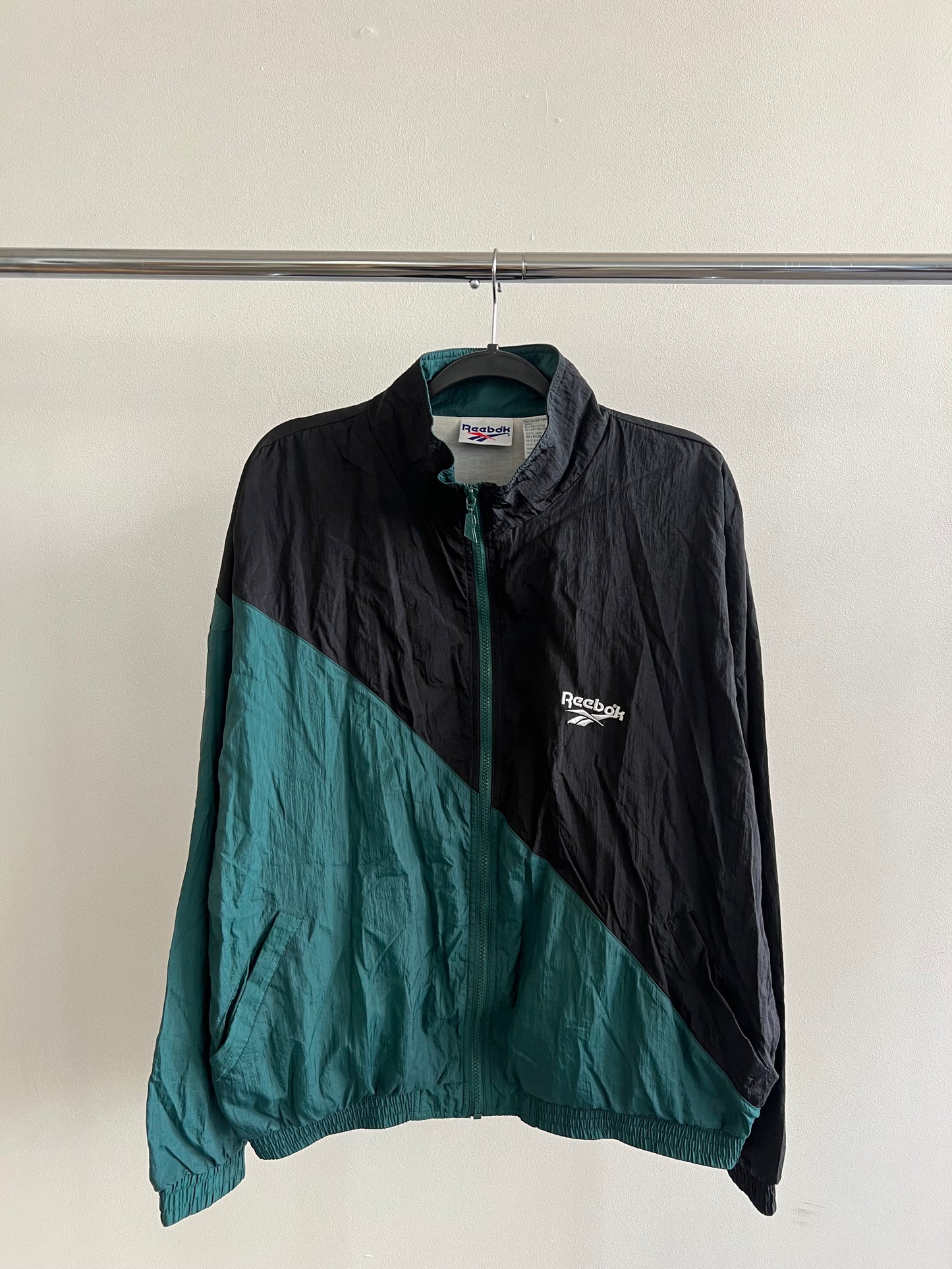 (Boxy L/XL) Reebok Jacket