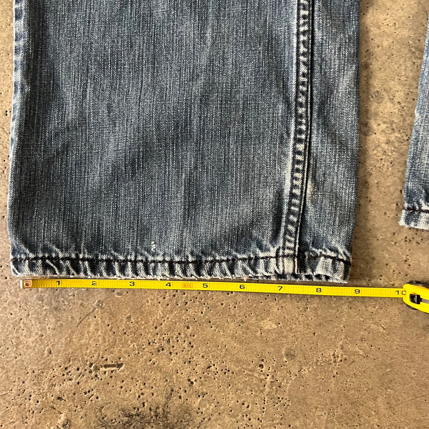 (33x30) Vintage Levi’s Jeans