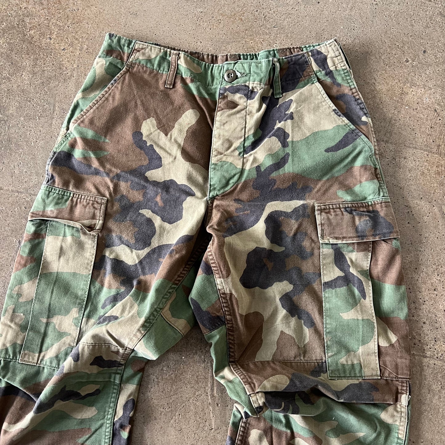 (29x30) Camo Cargo Pants