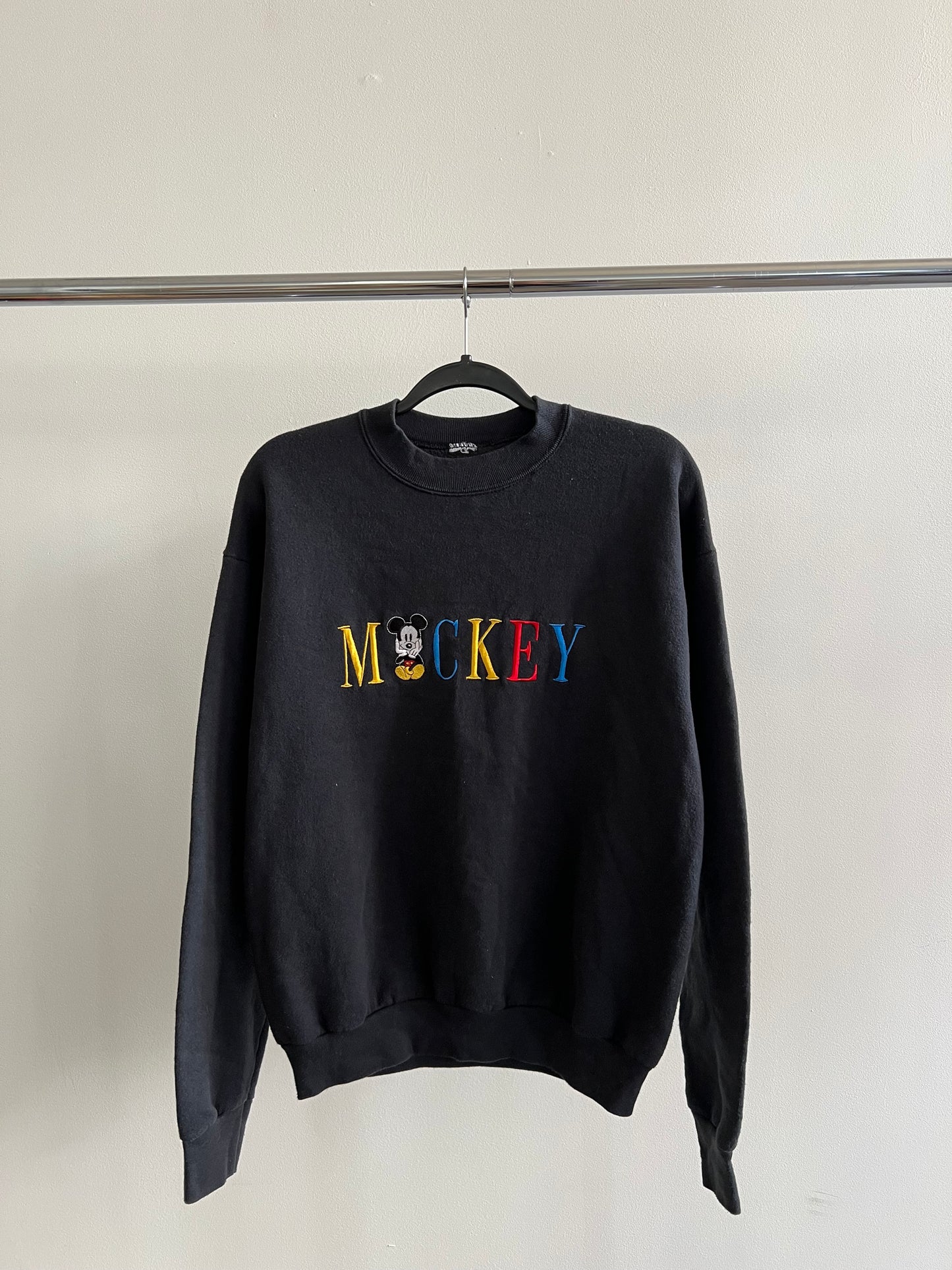 (M) Mickey Sweatshirt