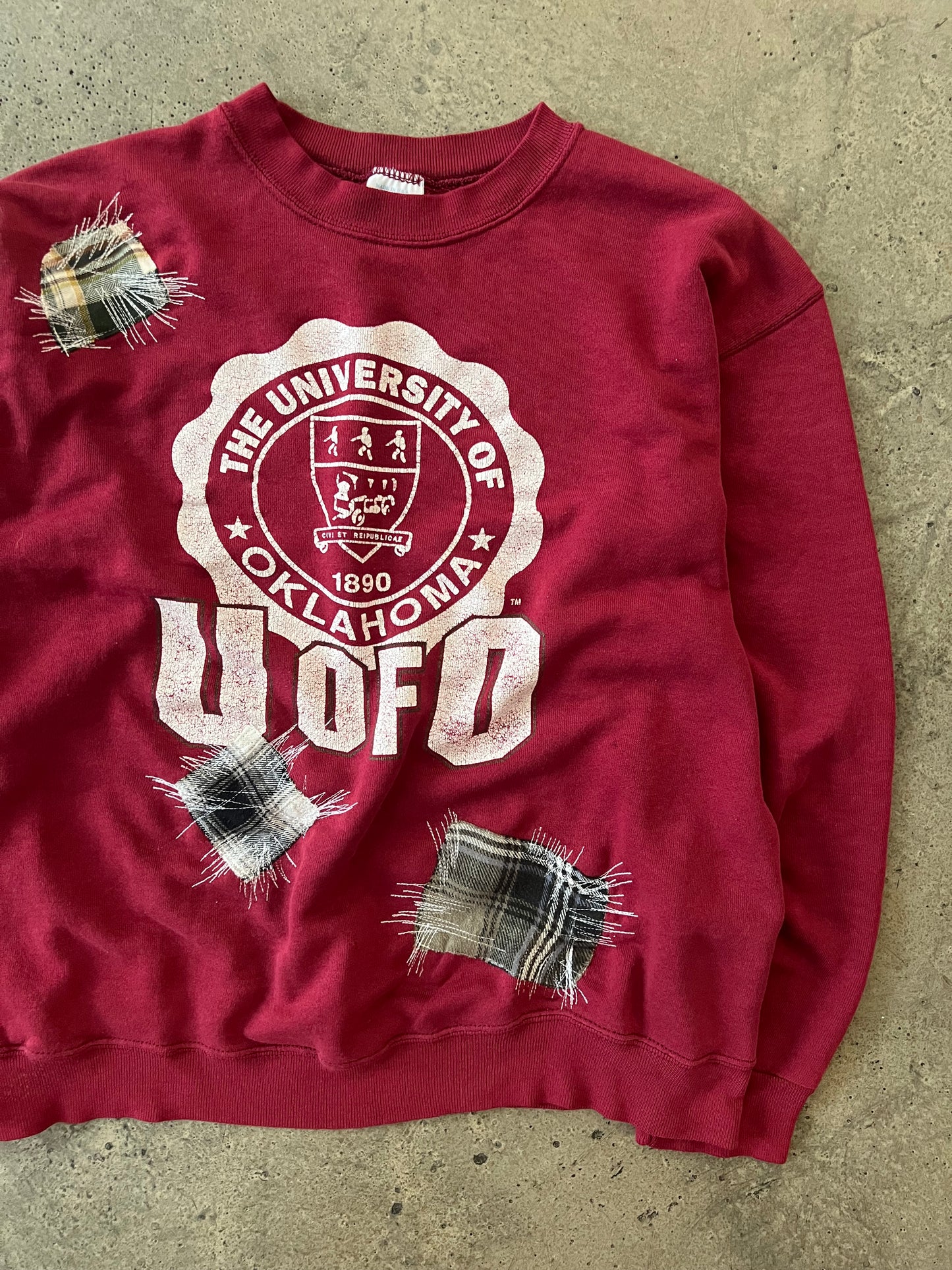 (M) 1of1 Oklahoma Sweatshirt