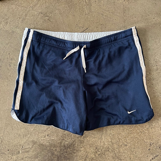 (S/M) Nike Shorts