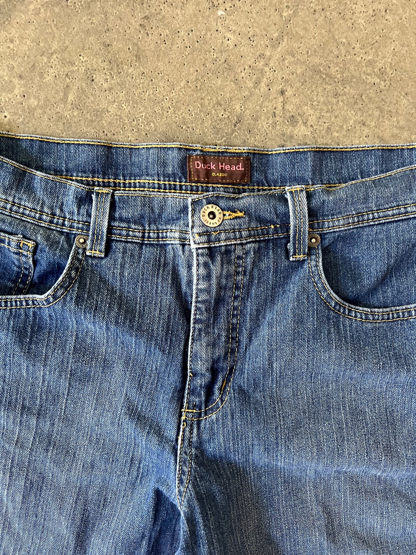 (32x10) 00s Duck Head Jorts