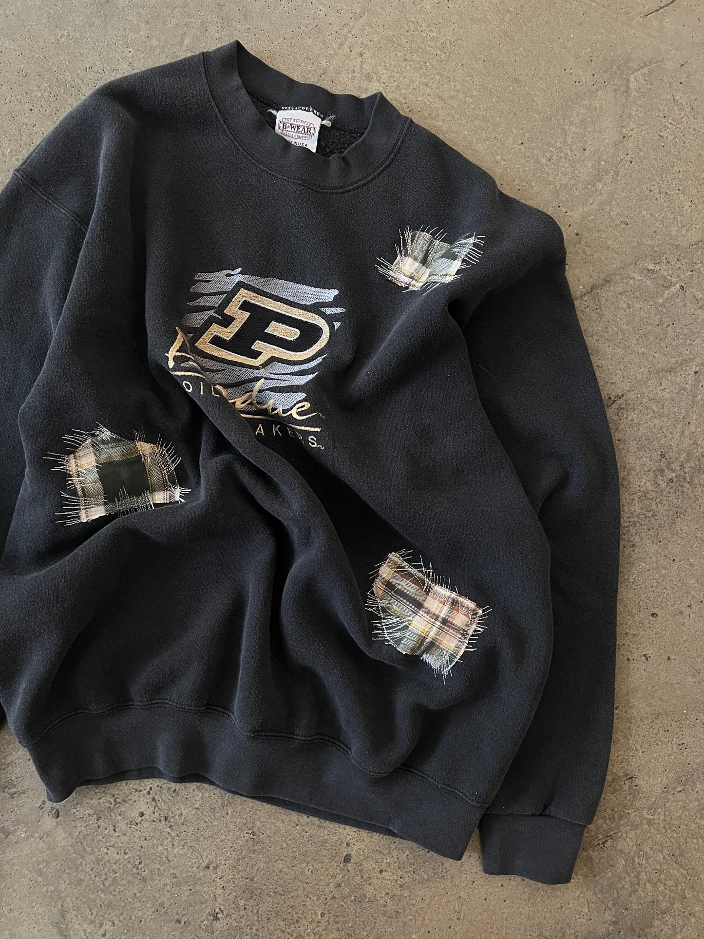 (L) 1of1 Purdue Sweatshirt