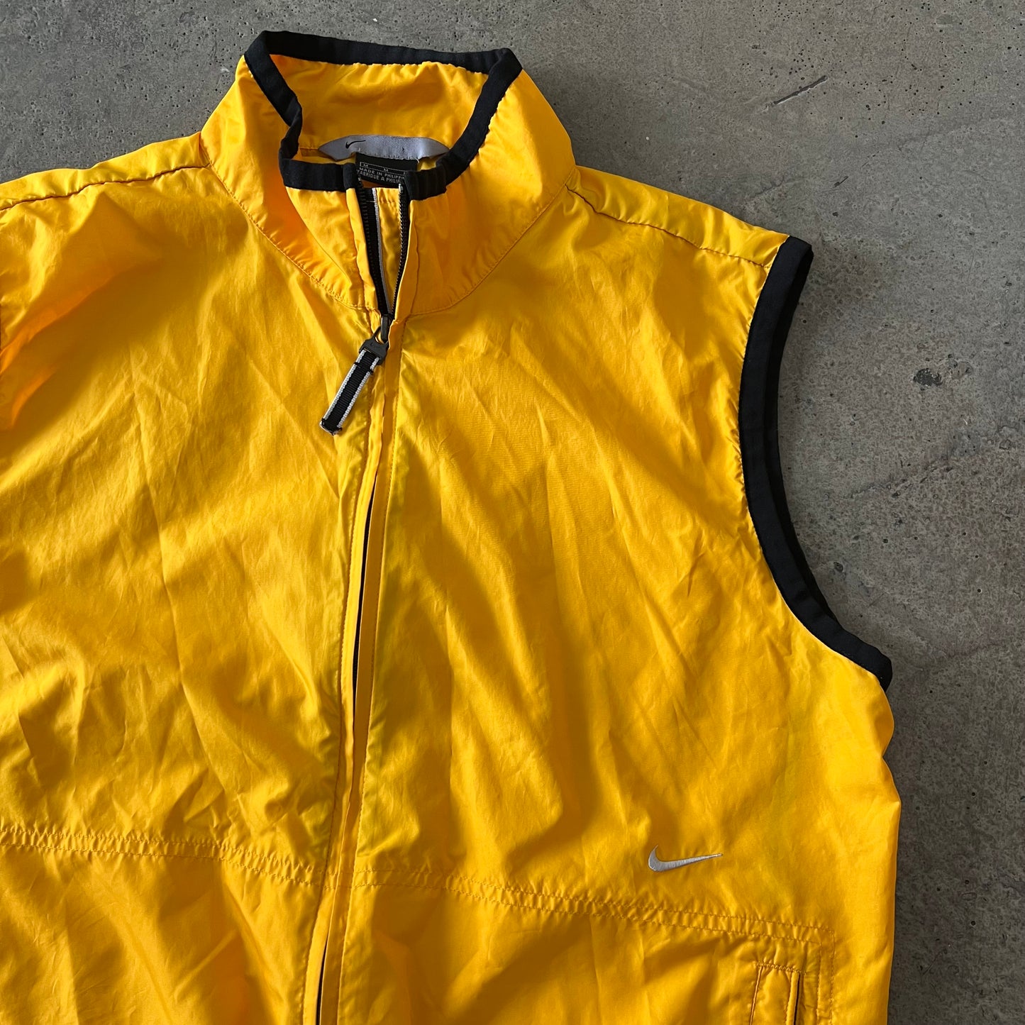 (M) Nike Track Vest