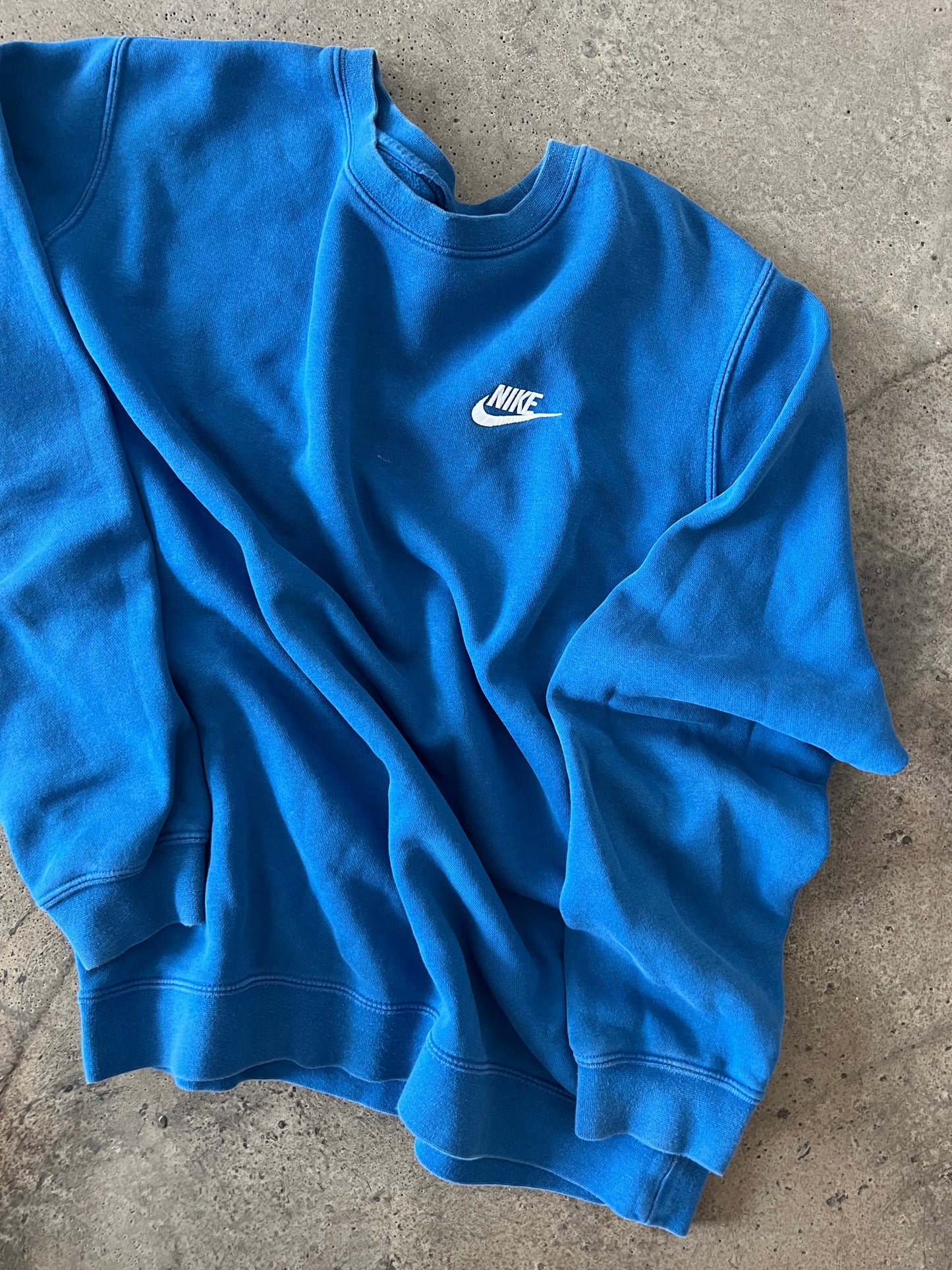 (M/L) 00s Nike Sweatshirt