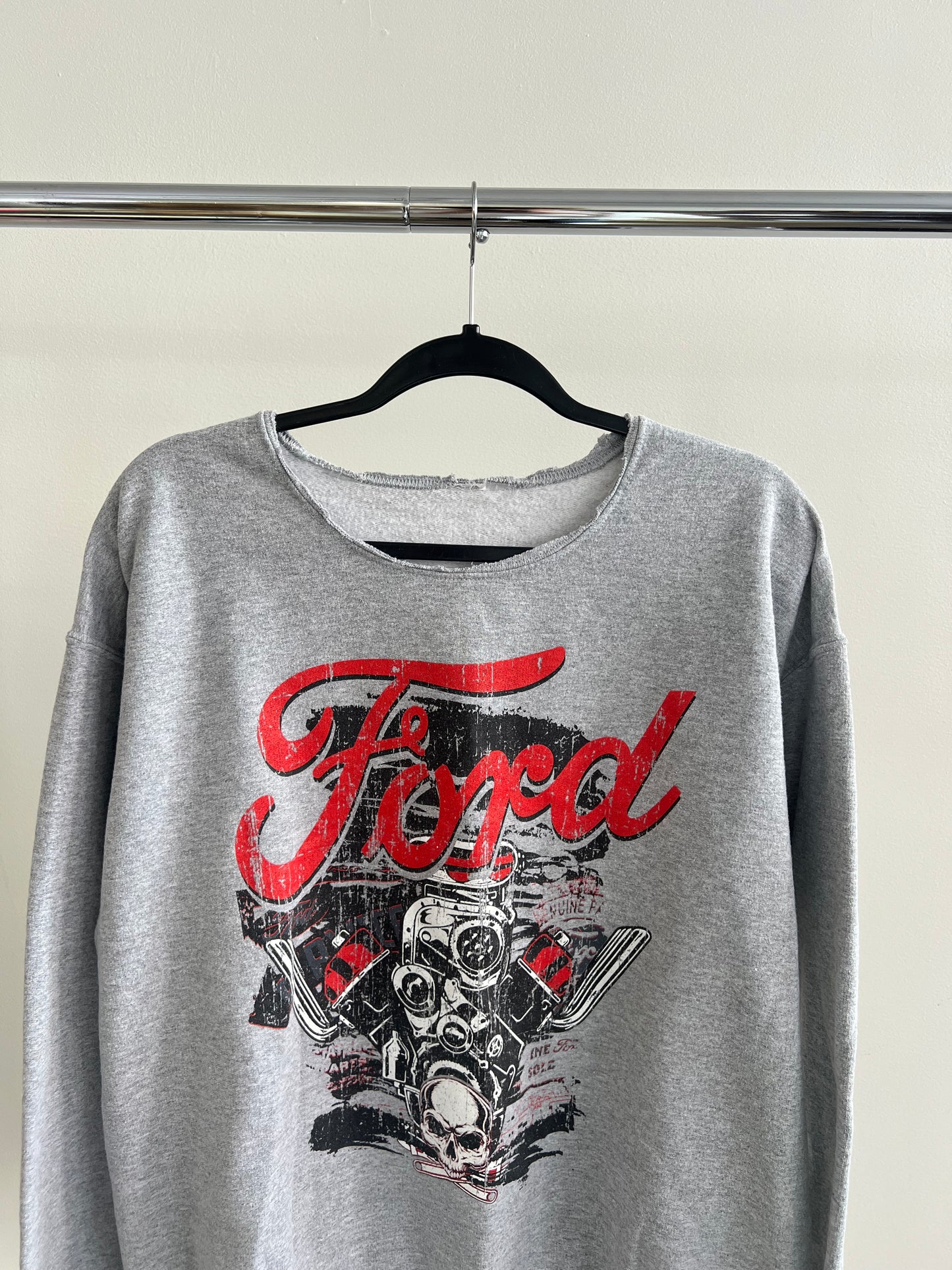 (M/L) Ford Sweatshirt