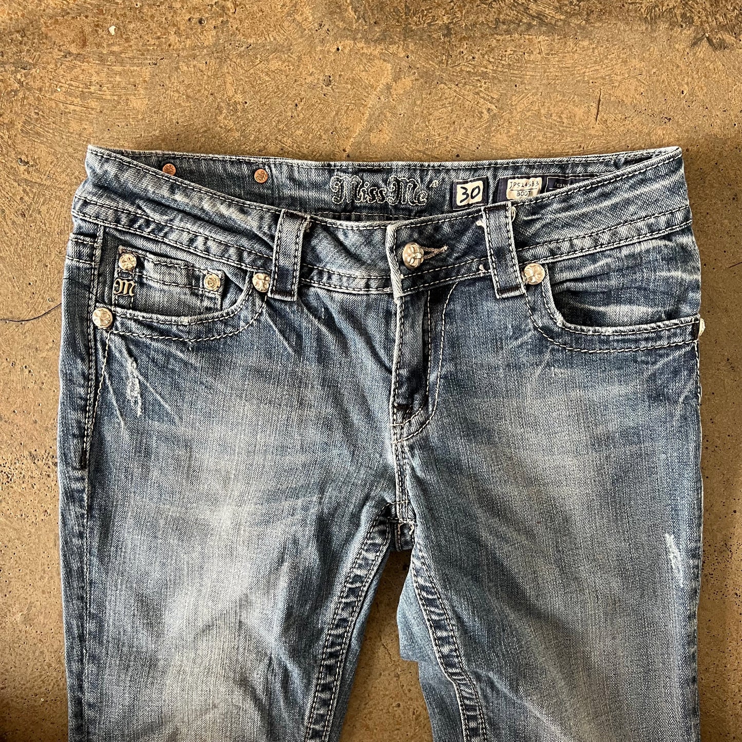 (30x32) Y2K Miss Me Jeans