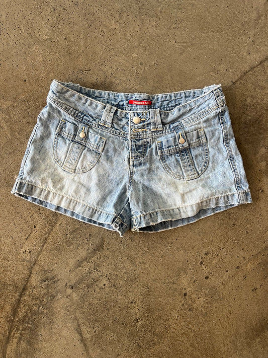 (29x3) 00s Low Rise Jorts