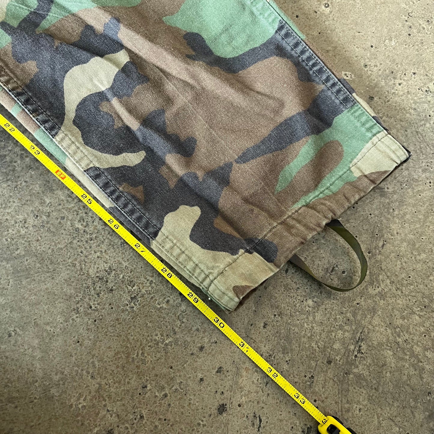 (29x30) Camo Cargo Pants