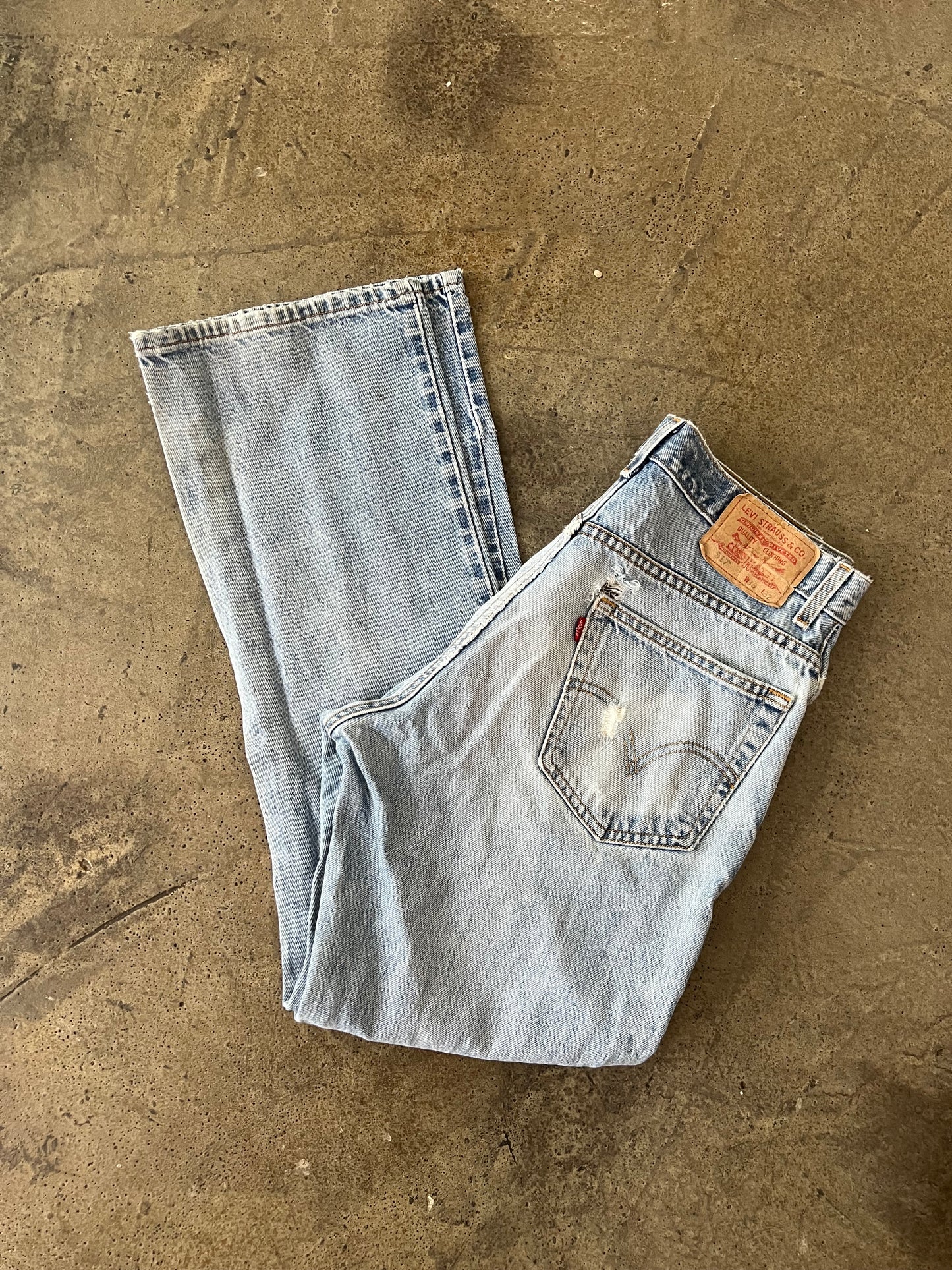 (32x13) 00s Levi’s Bootcut Jeans