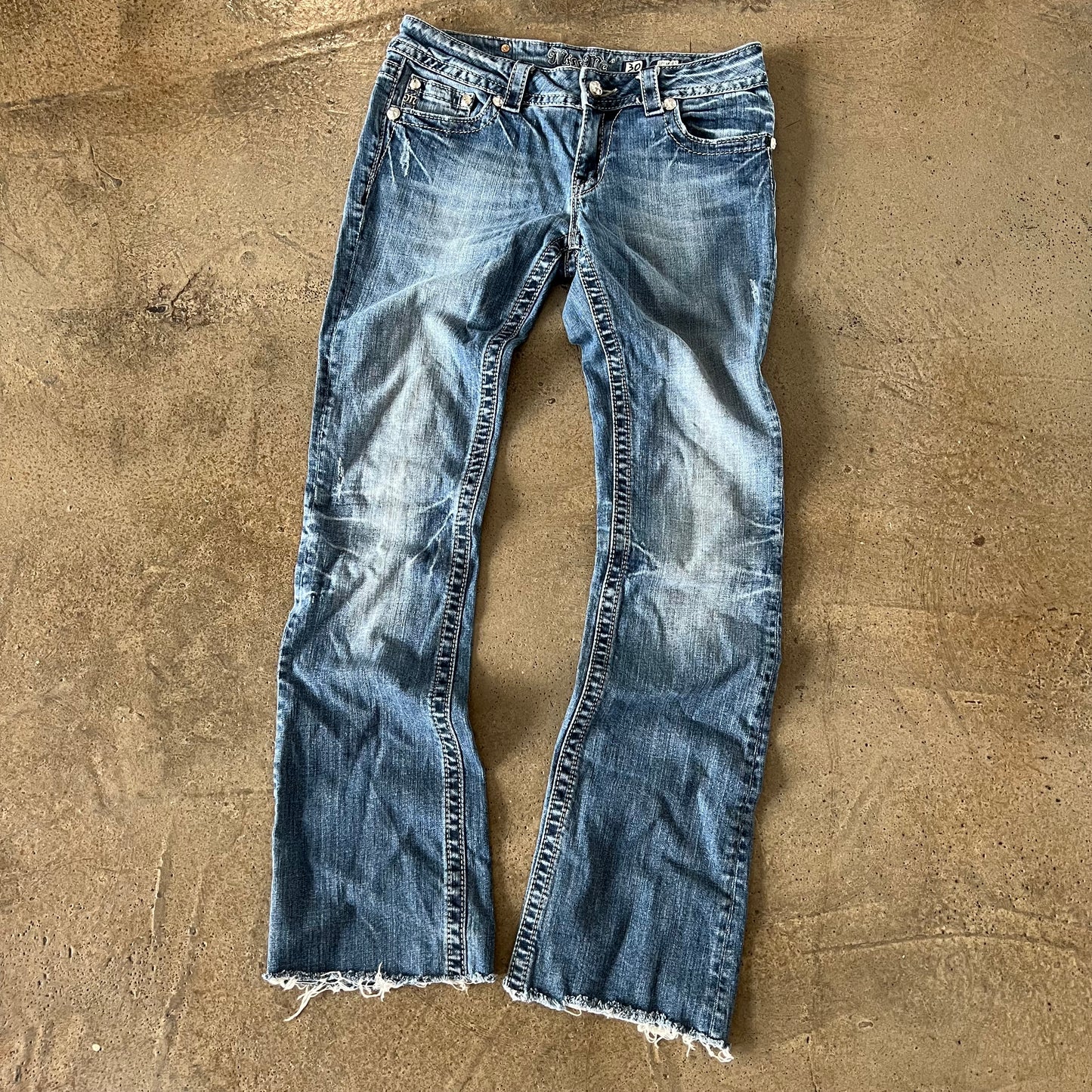 (30x32) Y2K Miss Me Jeans