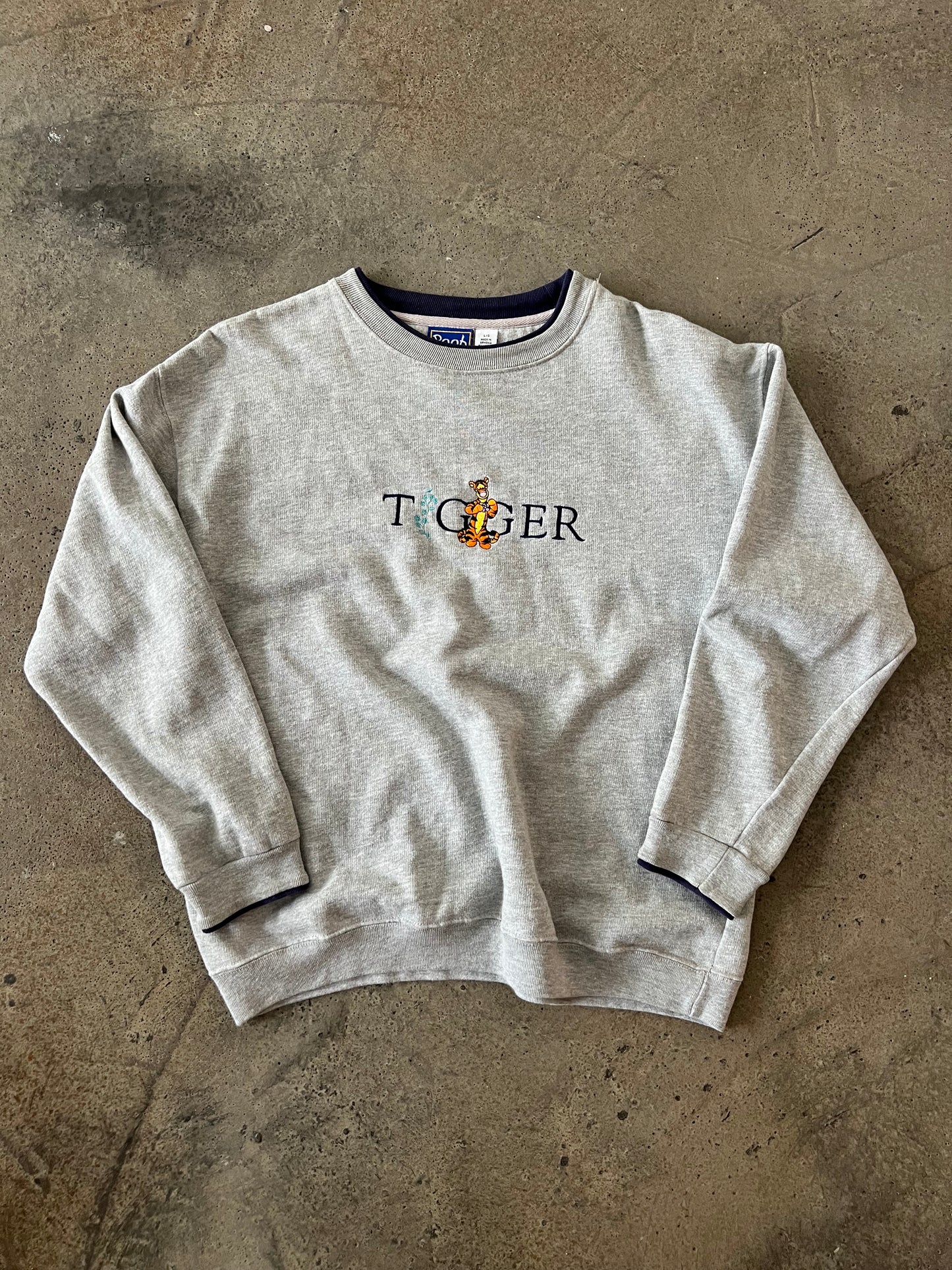 (M) 00s Tigger Sweatshirt