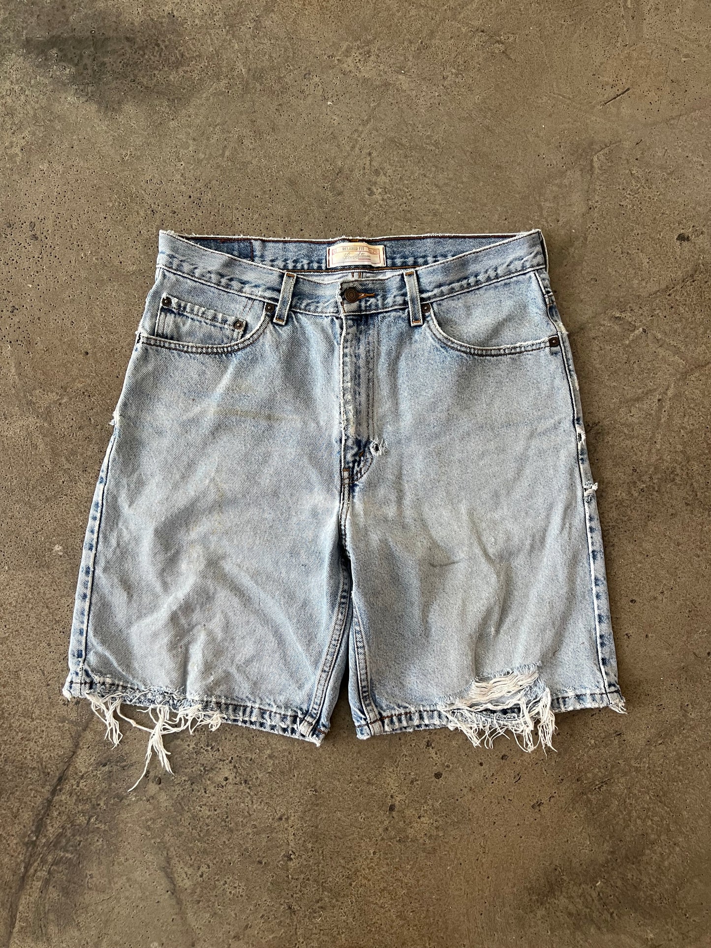 (32x8.5) 00s Levi’s Jorts