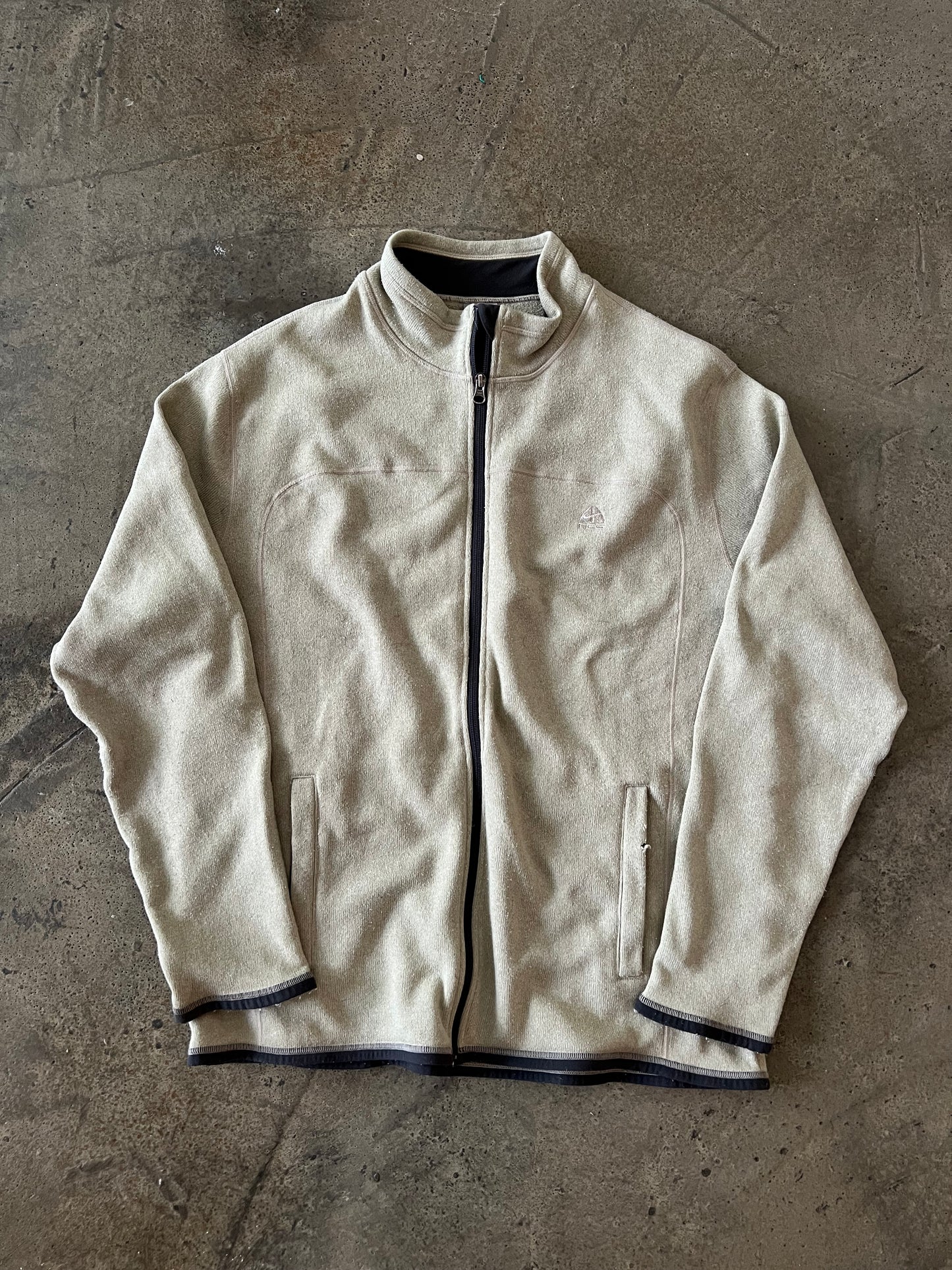 (XL/XXL) 00s Cream ACG Jacket